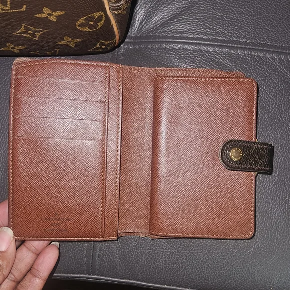 Louis Vuitton LV Deauville Monogram w/ Wallet - Picture 8 of 16